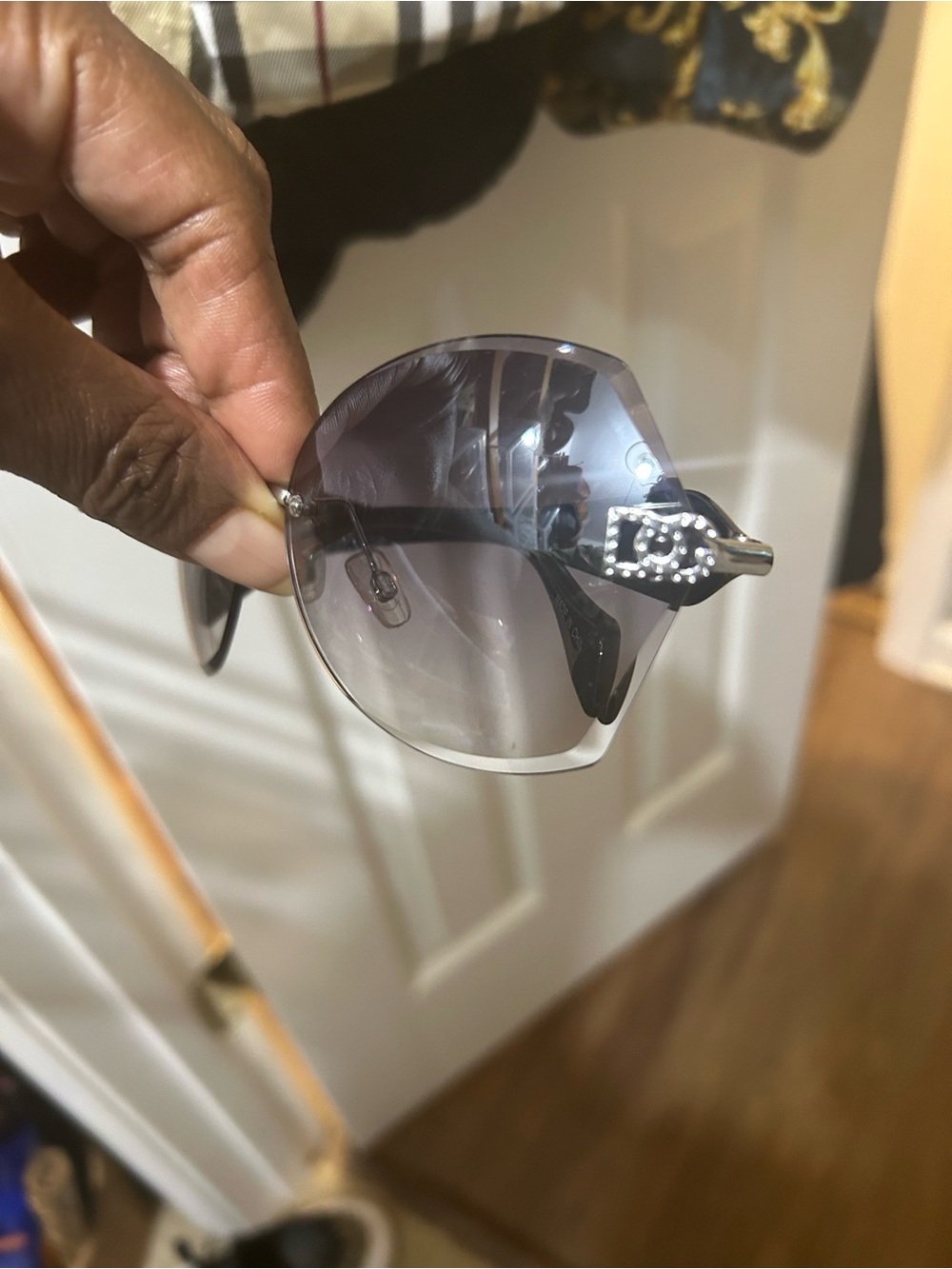 Bling Accent Gray Rimless Sunglasses